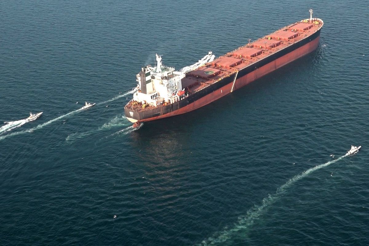 Iran Klaim Tutup Selat Hormuz Lagi, AS Membantah