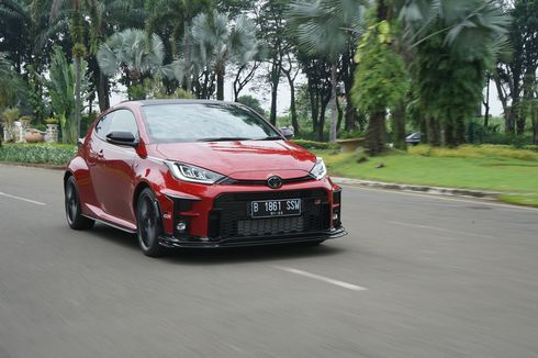 [VIDEO] Toyota GR Yaris, Apa Rasanya Mobil Spek Rally Dipakai Harian?