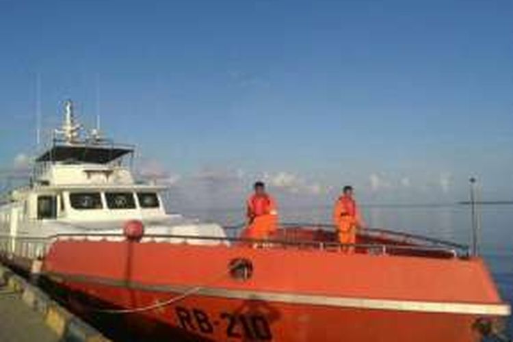 Rescue Boat 210 dan 15 personil SAR Kendari dikerahkan untuk mencari kapal nelayan muat 24 ABK yang mati mesin di Laut Banda. Foto Humas SAR Kendari