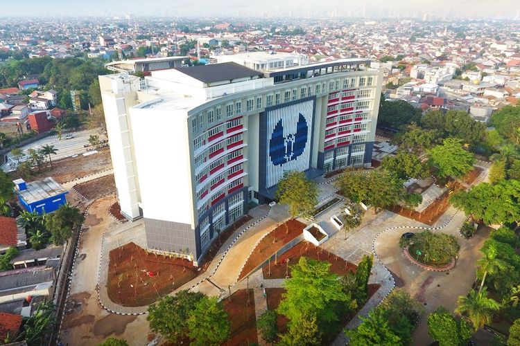 PT Hutama Karya (Persero) (Hutama Karya) telah menyelesaikan pembangunan Gedung Pendidikan Politeknik Keuangan Negara STAN (PKN STAN) yang berlokasi di Bintaro, Tangerang Selatan sesuai target pada akhir Juli 2022