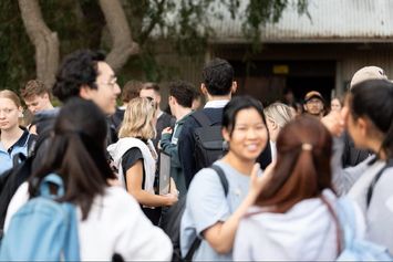Di Balik Peran Dosen, Ada Tempat bagi Kecemasan Mahasiswa