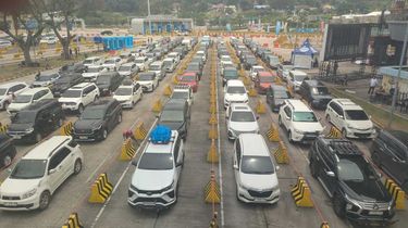 Arus Balik Bakauheni Membludak: 500.000 Pemudik Belum Kembali ke Jawa, ASDP Terapkan Sistem Stiker