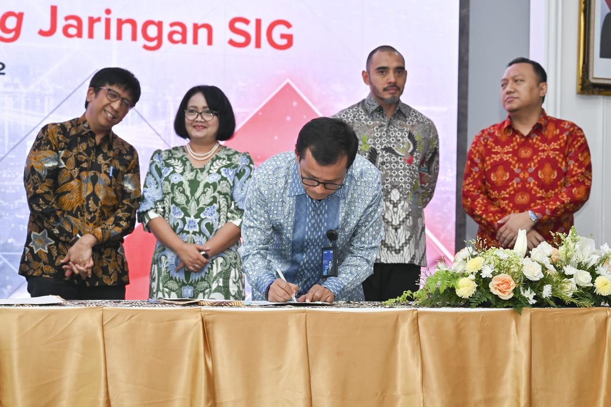 Penandatanganan kerja sama SIG dengan 5 BUMN