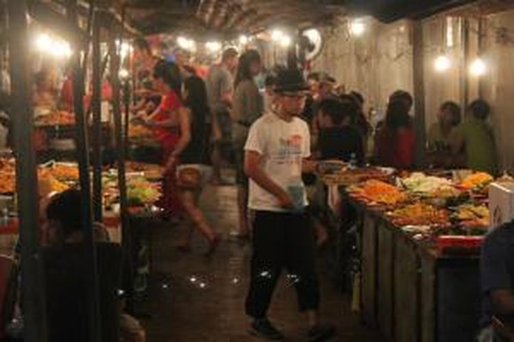 Pasar malam di Luang Prabang, Laos.