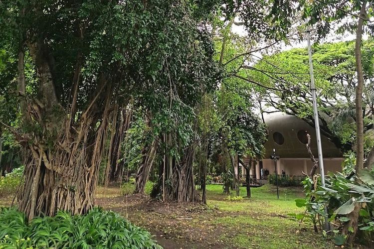 Petugas Patroli Kerap Tangkap Basah Sejoli Mesum di Taman Balekambang