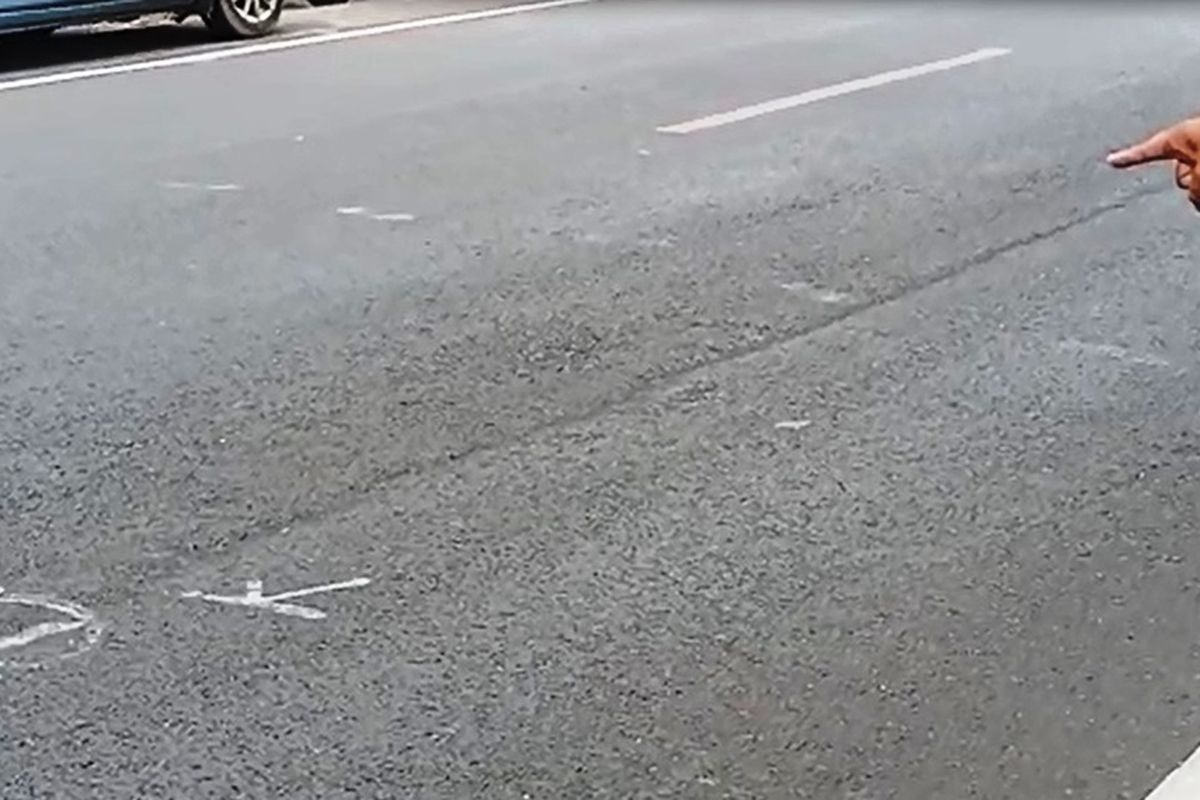 Lokasi tabrak lari di Cianjur, Jawa Barat, yang mengakibatkan seorang mahasiswi ssetempat meninggal dunia. Korban diduga tertabrak saat iring-iringan kendaraan pengawalan polio melintas.