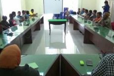 Sopir Angkot Adukan Keberadaan Bentor ke DPRD Polewali Mandar