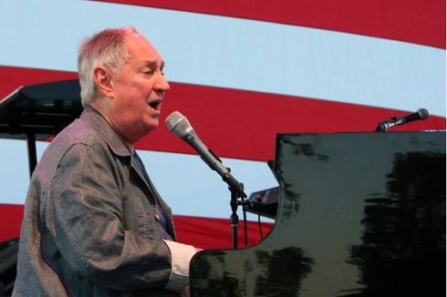 Lirik dan Chord Lagu Gone With the Morning - Neil Sedaka