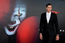 Mengenal Bill Skarsgard, Pemeran Pennywise di It: Chapter 2