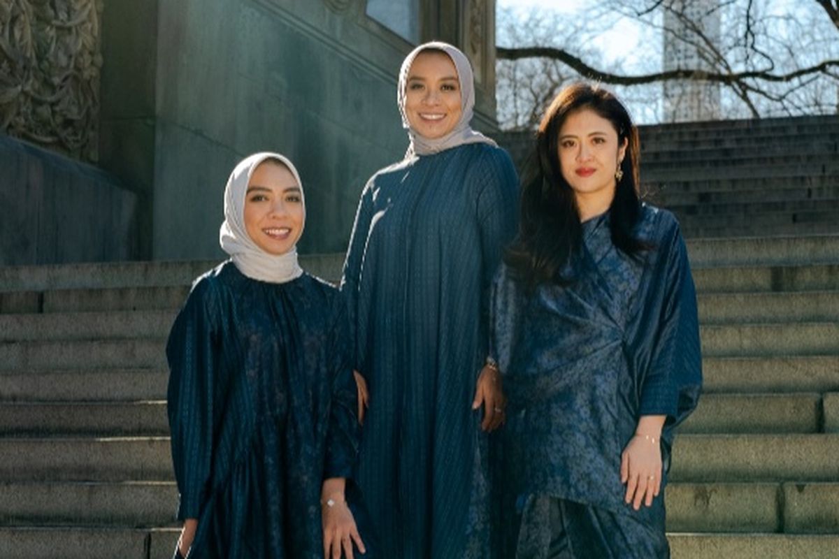 Istafiana Candarini, Nadya Karina, dan Afina Candari Founder KAMI.