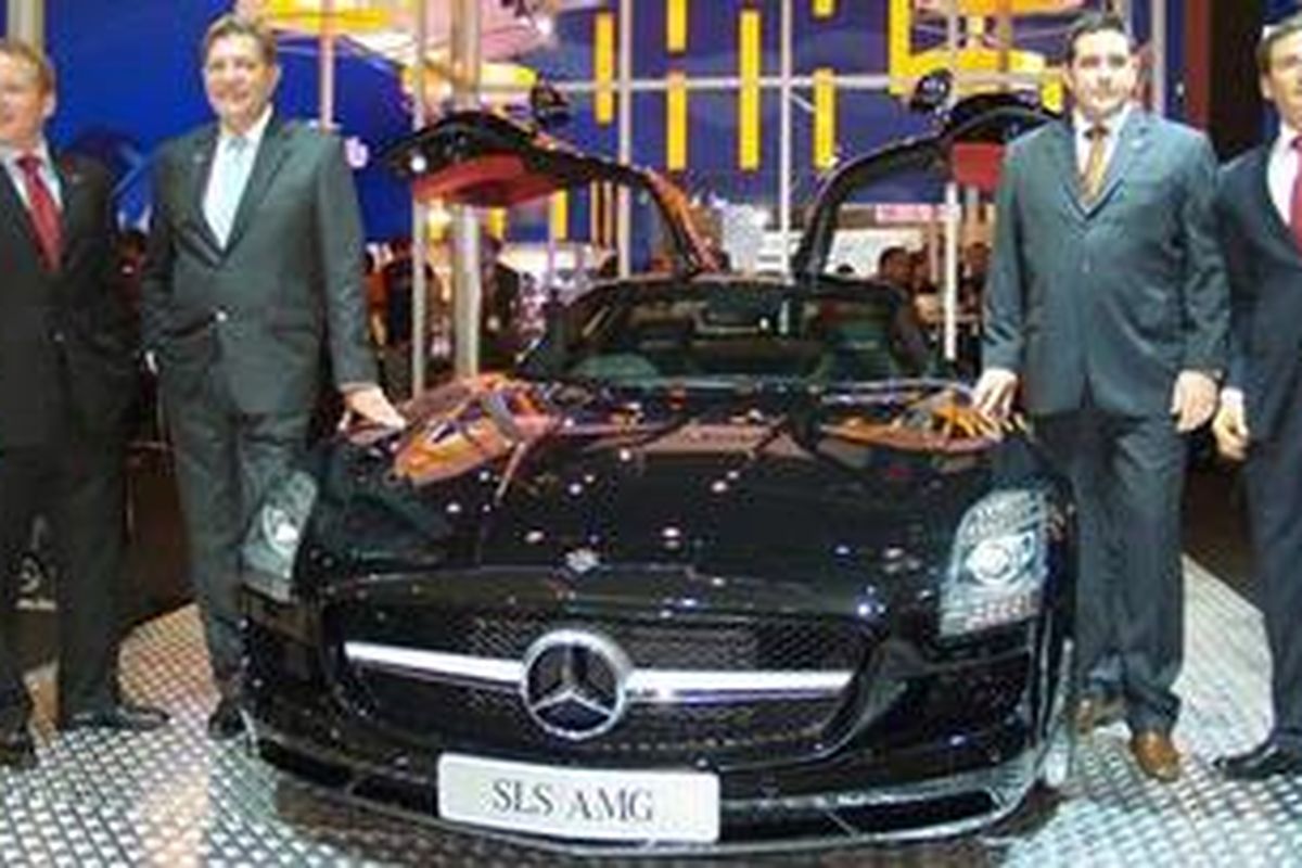 SLS AMG saat diluncurkan. Terjual lagi 4 unit selama 4 hari pameran