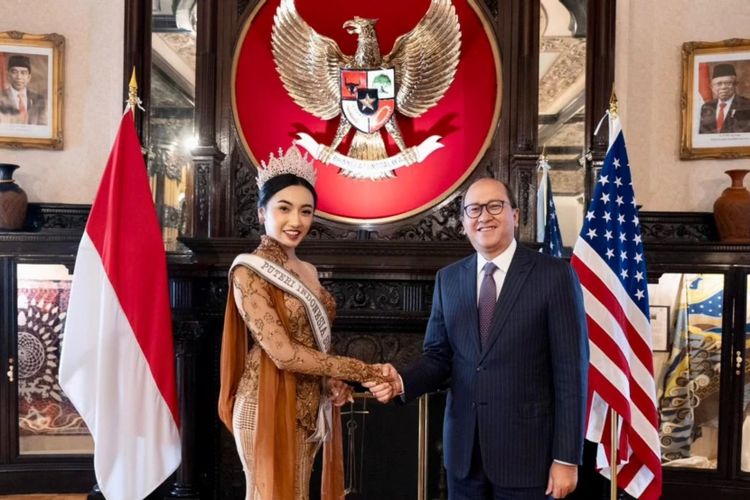 Putri Indonesia Sumatra Utara Sarah Panjaitan diterima Duta Besar RI untuk Amerika Serikat Rosan Roeslani di Washington DC, AS, 24 Januari 2023.