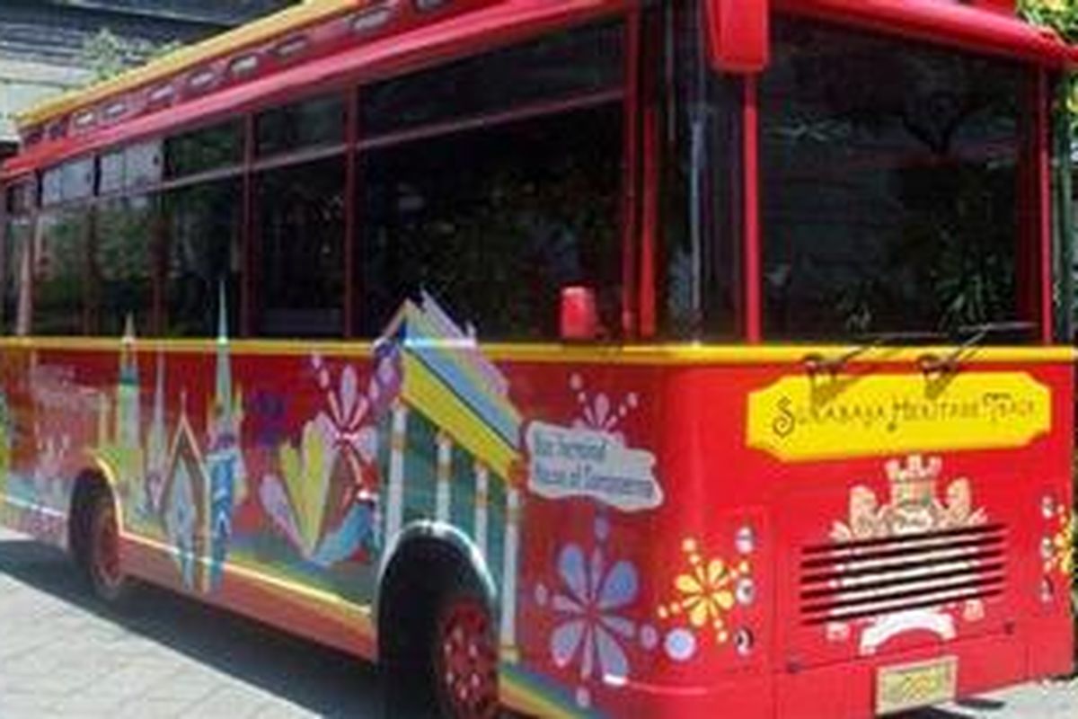 Bus Merah Surabaya Heritage Track.