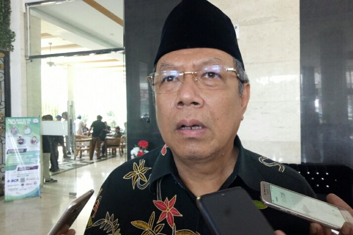 Wakil Wali Kota Tangerang Selatan Benyamin Davnie angkat bicara terkait adanya aksi penganiayaan yang terjadi di sekolah menengah pertama (SMP) Madrasah Pembangunan UIN Syarif Hidayatullah, Ciputat,  Tangerang Selatan.
