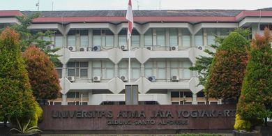 LBH Yogyakarta: Sebelum Dipecat, Dosen UAJY Diminta Cabut Laporan dan Minta Maaf