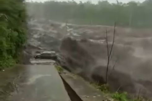 Heboh Video Viral Mobil Terseret Lahar Dingin Semeru, Mulanya Diparkir di Bibir Sungai, Kini Masih Dicari