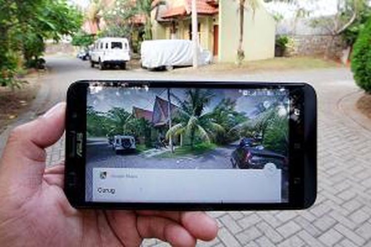 Aplikasi terbaru peta digital Google Street View yang dilengkapi teknologi foto 360 derajat. Aplikasi ini dijalankan melalaui sistem operasi Android dan dapat diunduh gratis, Kamis (1/10/2015). 