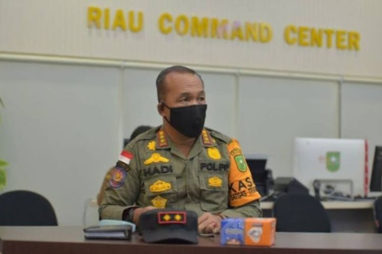 Kepala Satpol PP Riau Hadi Panandio