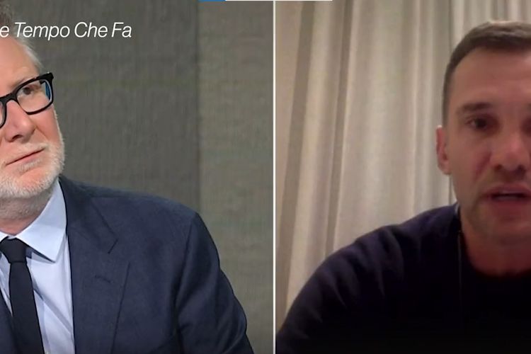 Andriy Shevchenko terisak saat meminta Italia membuka hati untuk Ukraina, dalam wawancara emosional di acara Che Tempo Che Fa dari RAI, salah satu program TV terbesar di Italia, Minggu (6/3/2022) malam waktu setempat.