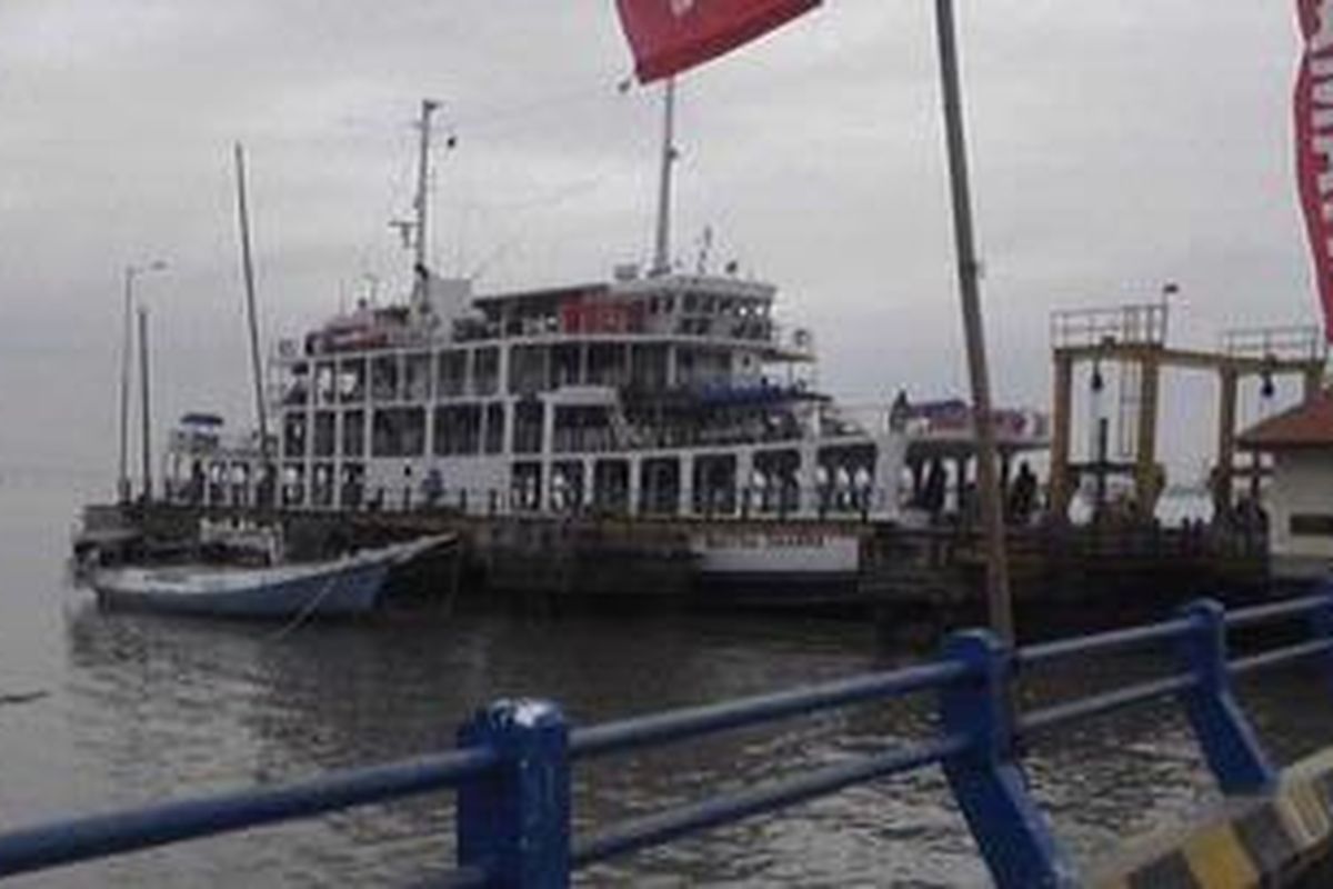 Angkutan penumpang menuju Pulau Kangean Sumenep melonjak sejak hari ini. 