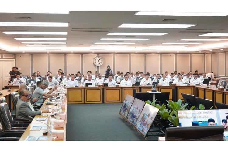 Suasana Rapat Dengar Pendapat (RDP) yang diadakan Komisi XIII DPR. 