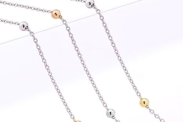 Gelant emas Jedar Gricella bisa jadi rekomendasi gelang emas kado ulang tahun anak perempuan.