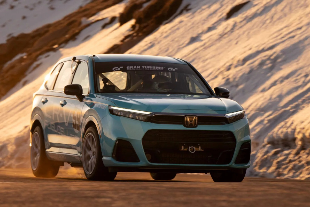 Honda CR-V e:FCEV bermesin hidrogen mengikuti Pikes Peak International Hill Climb