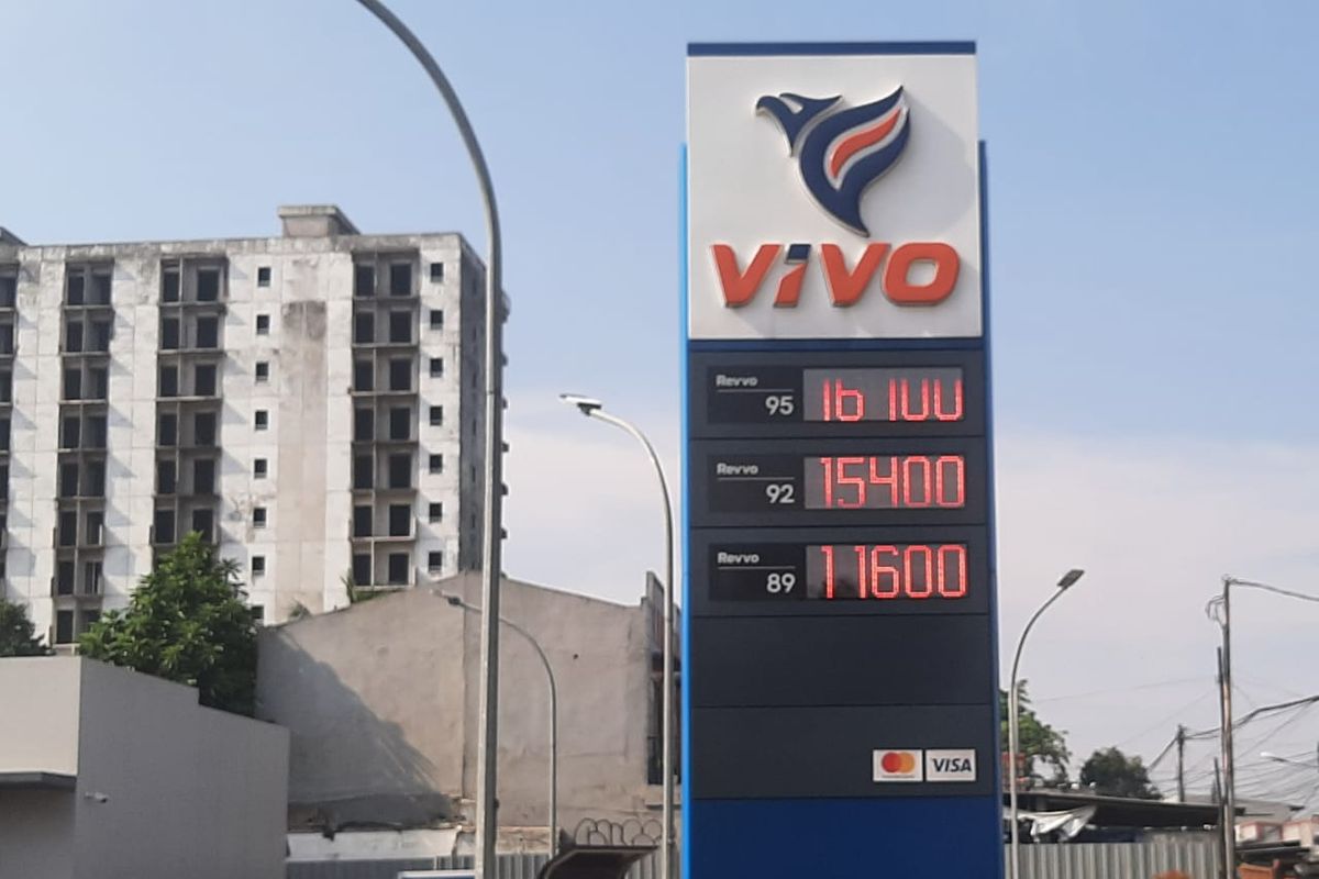Harga BBM terbaru Vivo mengalami kenaikan untuk produk Revvo 89 jadi Rp 11.600 per liter.