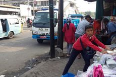 Sandiaga Uno Usulkan agar PKL di Trotoar Diberikan Jam Berjualan