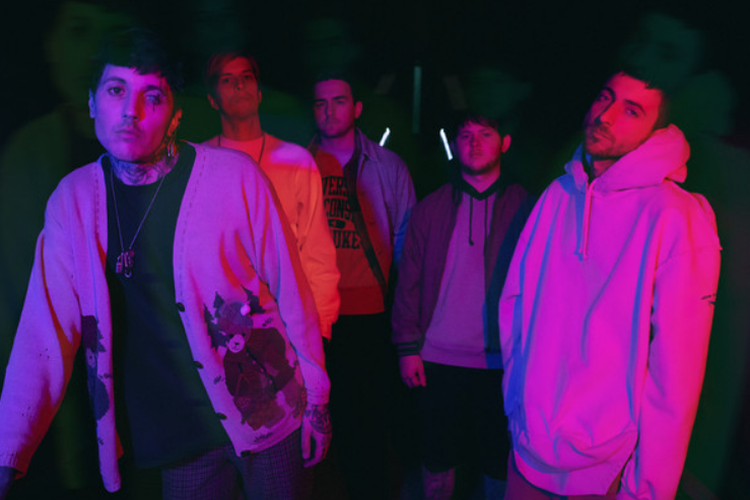 Bring Me The Horizon Capai Tangga Lagu Nomor Satu Lewat Album Post