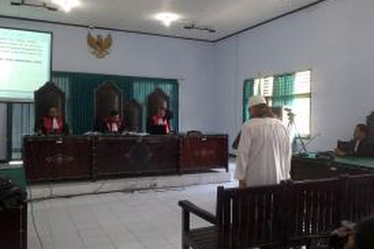 Suasana sidang dugaan kasus korupsi SPPD Fiktif, dengan terdakwa Mantan Wakil Bupati Lombok Barat H Mahrip. 
