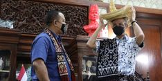 Temui Ganjar Pranowo, Raja Rote Beri Apresiasi karena Telah Menjaga Rakyat NTT di Jateng