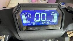 Mitos atau Fakta, Cas Baterai Motor Listrik sampai 100 Persen Bikin Cepat Rusak?
