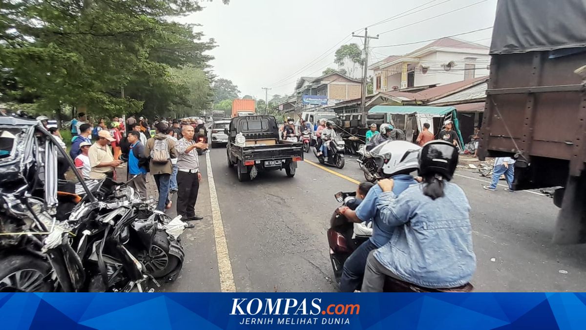 Truk Rem Blong Sebabkan Kecelakaan 9 Kendaraan di Sibolangit, 4 Tewas
