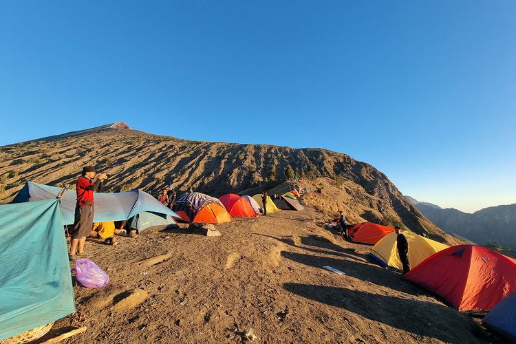 Pendakian Gunung Rinjani Dibuka Terbatas Mulai 1 September, Booking Online Dihentikan