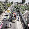 Tolak PHK Massal, Ribuan Buruh di Bandung Barat Konvoi Truk Tambang