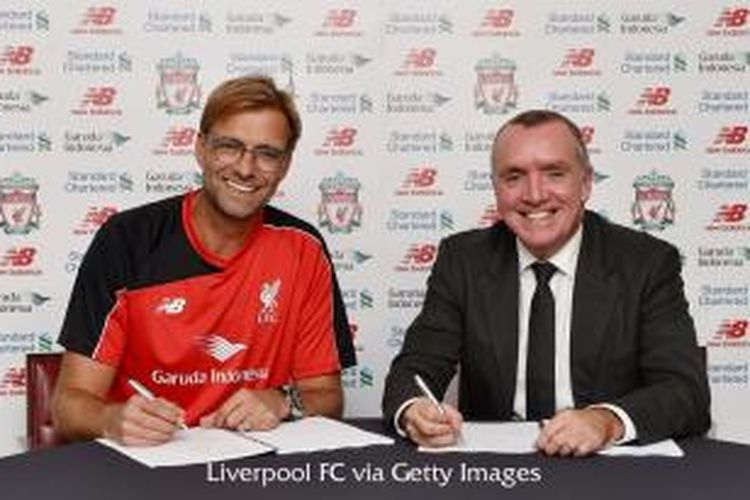 Juergen Klopp resmi menandatangani kontrak untuk menjadi manajer Liverpool, Kamis (8/10/2015). 