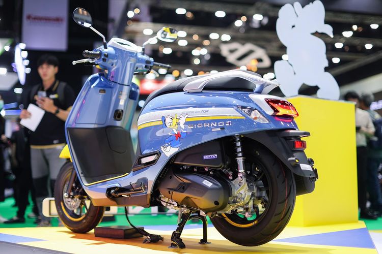 Honda Giorno Donald Duck Special Edition