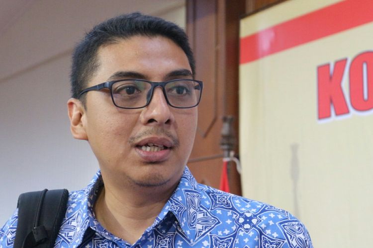 Direktur Pusat Kajian Antikorupsi (Pukat) UGM Zainal Arifin Mochtar ketika ditemui dalam acara Konferensi Nasional Hukum Tata Negara (HNKTN) 2017, di Aula Pemerintah Jember, Jawa Timur, Sabtu (11/11/2017).