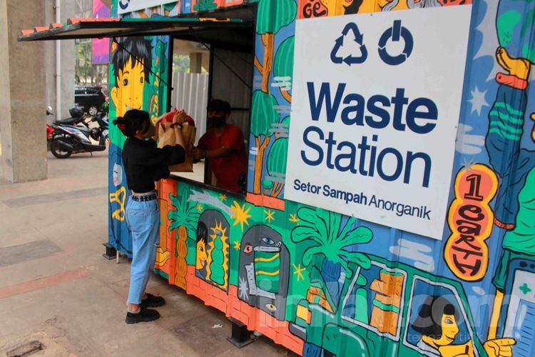 Fasilitas waste station yang dikelola startup bernama rekosistem di Kawasan Blok M, Jakarta Selatan.