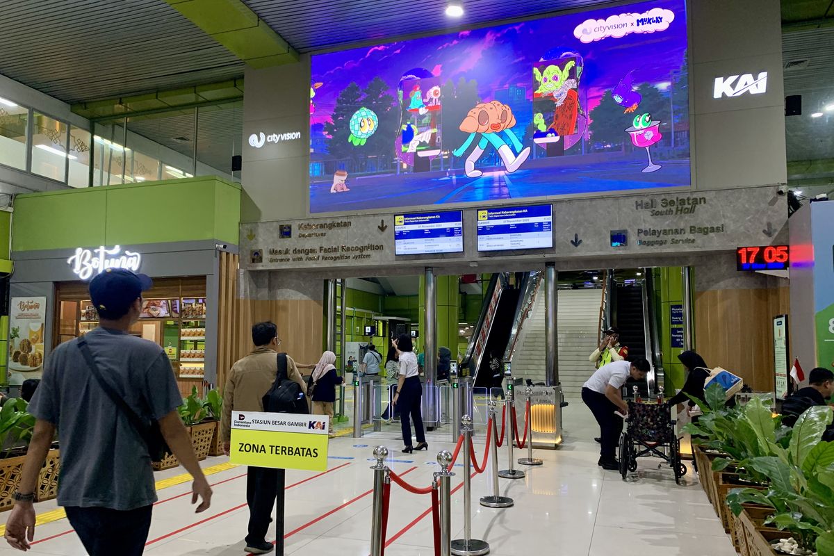 Menhub: Stasiun Gambir Bakal Layani Perjalanan KRL