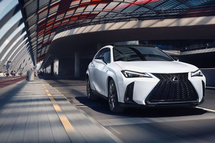 Lexus UX 300h dengan sistem hybrid terbaru meluncur di GIIAS 2024