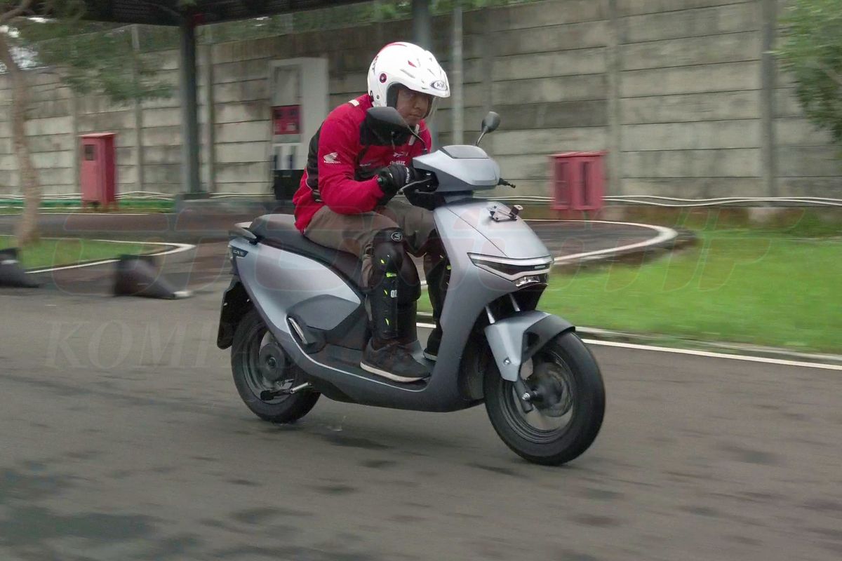 Test ride motor listrik Honda CUV e: