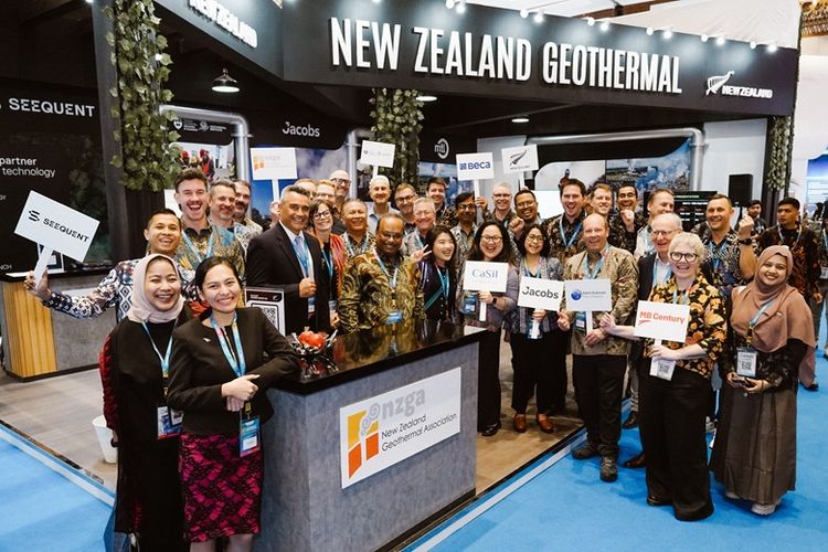 Delapan perusahaan asal Selandia Baru memperkenalkan teknologi dan pengalaman mereka dalam The 11th Indonesia International Geothermal Convention and Exhibition (IIGCE) 2025 di Jakarta, Rabu (17/9/2025). 