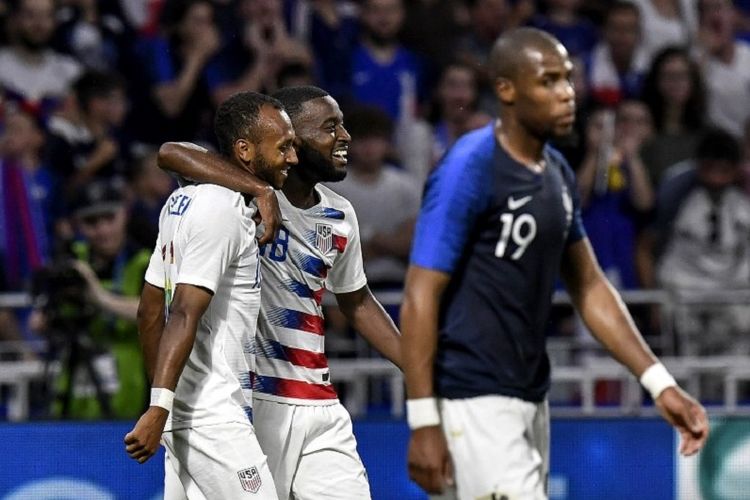 Julian Green merayakan gol timnas Amerika Serikat ke gawang Perancis pada laga uji coba di Stadion Groupama, 9 Juni 2018. 