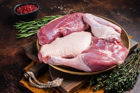 3 Cara Bersihkan Daging Bebek agar Tidak Amis, Tips dari Koki