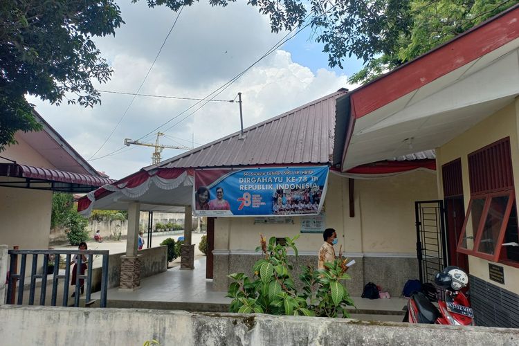 SD Swasta Latihan Yayasan Perguruan HKBP Pematangsiantar di Jalan Bahagia, Kecamatan Siantar Selatan, Kota Pematangsiantar, Provinsi Sumut.