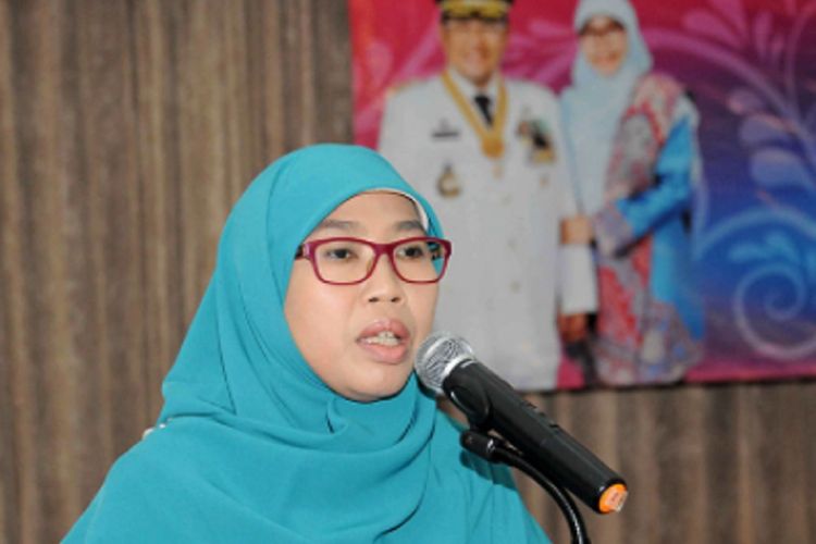 Ketua Tim Penggerak PKK Jawa Barat Netty Heryawan memimpin rapat koordinasi Kesatuan Gerak PKK-KB-Kesehatan di Bandung, Kamis (31/8/2017)