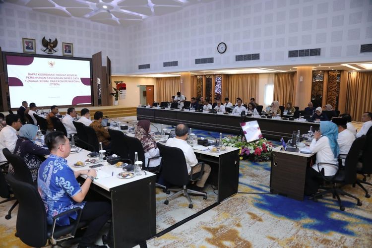 Rapat Koordinasi Pembahasan Rancangan Inpres DTSEN di Jakarta, Senin (13/1/2025).