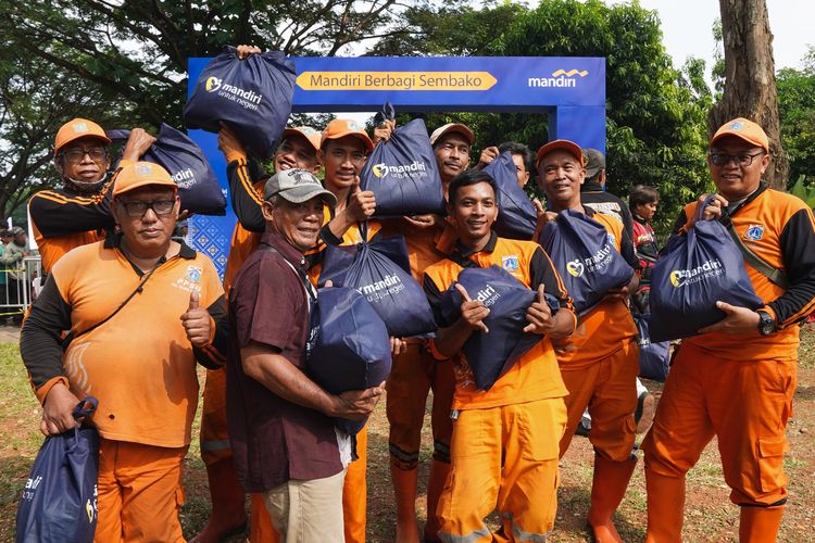 Momentum Hari Kebangkitan Nasional, Bank Mandiri Salurkan 28.000 Paket Sembako